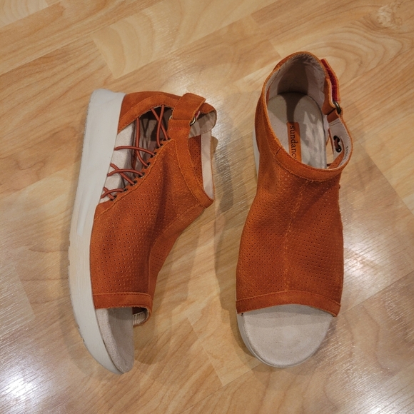 Sundance Suede Strappy Open Toe Wedge Sandal Size 38 - Picture 13 of 13